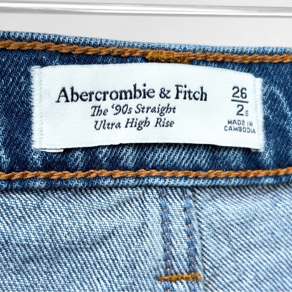 Abercrombie & Fitch Ultra High Rise 90s Straight Jean | Medium Raw Hem | NWOT - Picture 11 of 13